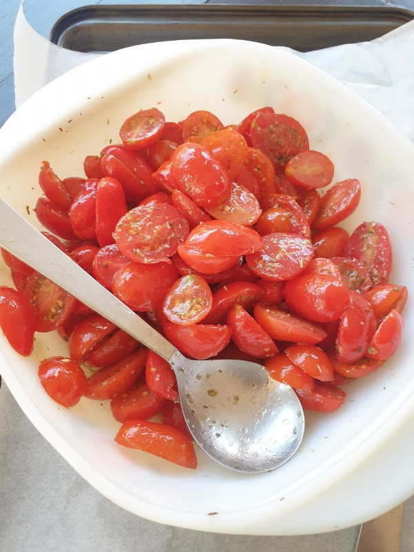 POMODORi CONFIT pomodorini caramellati ricetta | pomodori caramellati