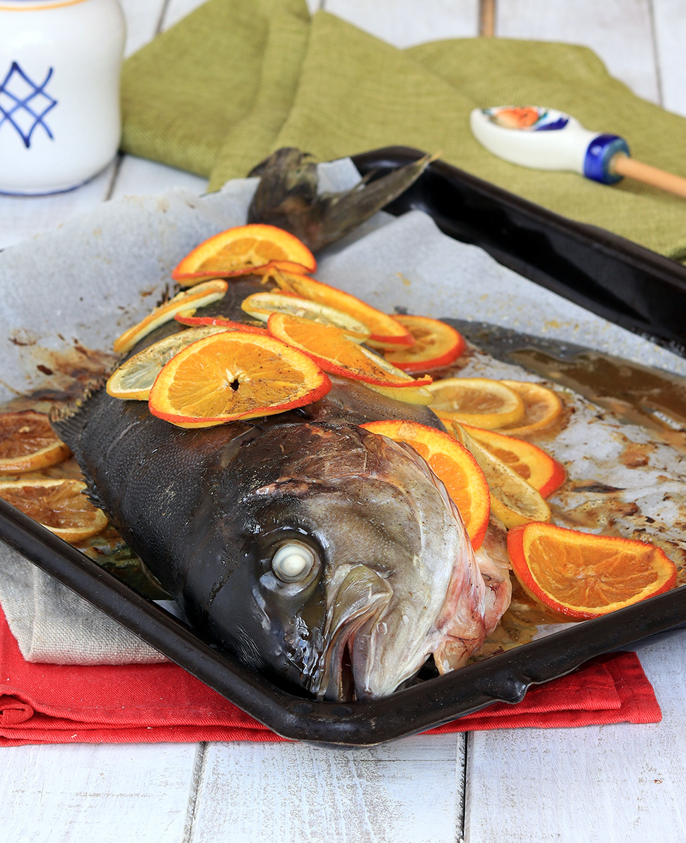 RICCIOLA AL FORNO AGLI AGRUMI ricetta pesce ricciola al cartoccio