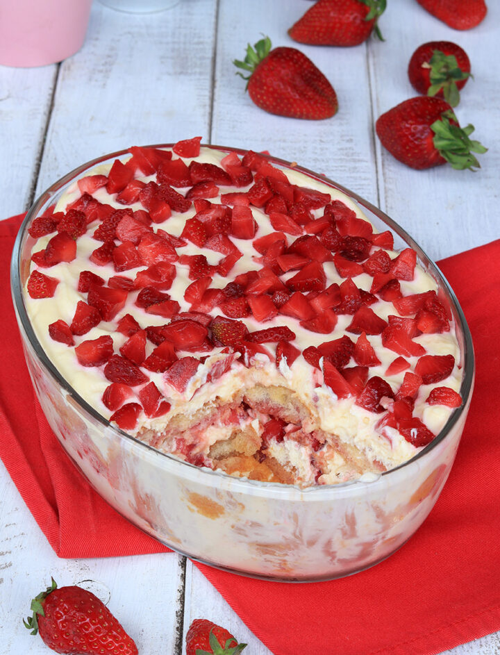 TIRAMISU CON FRAGOLE | ricetta tiramisù alle fragole senza panna
