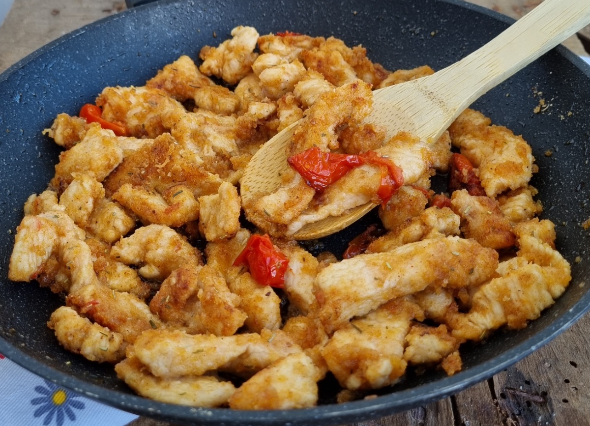 Straccetti Di Pollo Saporiti Ricetta Veloce Inventaricette