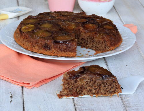 TORTA ROVESCIATA AI FICHI E NOCI