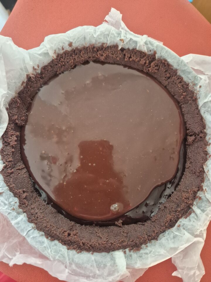 Crostata con fichi caramello e cioccolato senza forno| Inventaricette