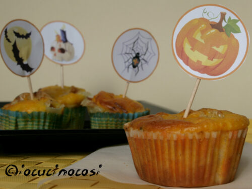 Muffin alla zucca con speck e scamorza – Ricetta sfiziosa – Idea per Halloween