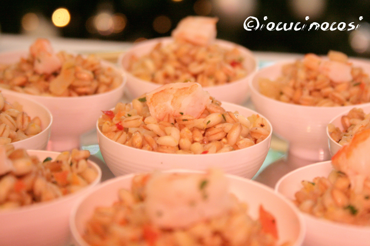 Insalata di cereali con gamberetti e sottaceti - Ricetta finger food