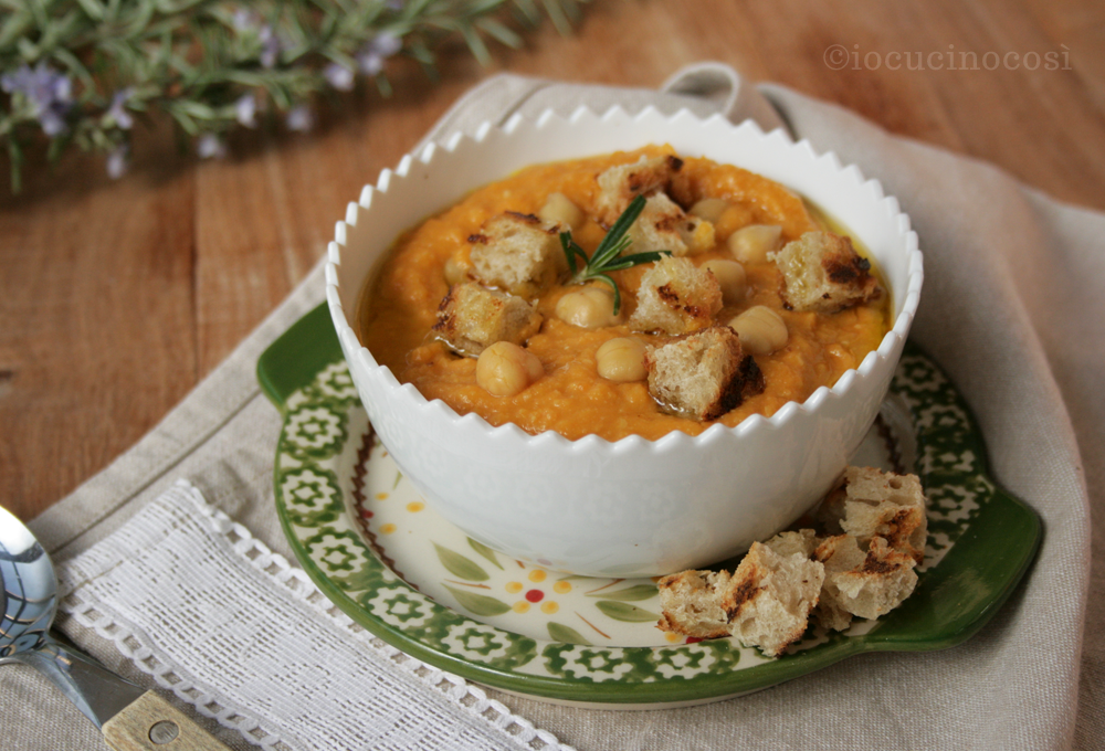 Zuppa ceci e zucca al rosmarino