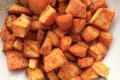 Patate dolci con paprika dolce in friggitrice ad aria
