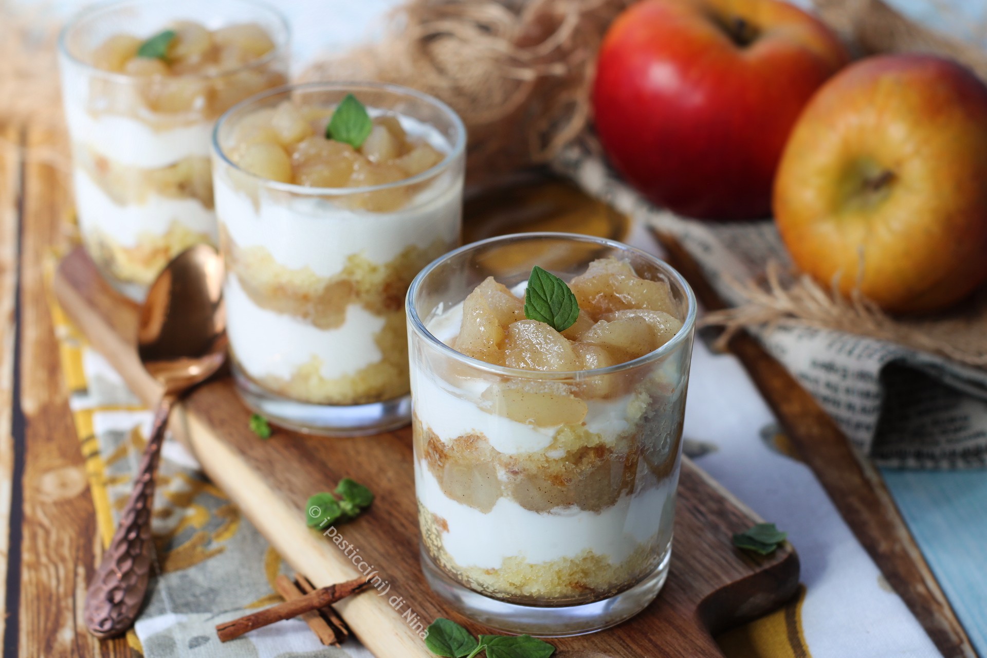 dolce al cucchiaio di mele e panna dessert veloce e senza forno i pasticcini di Nina