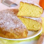 Torta semplice all’arancia senza burro e senza olio