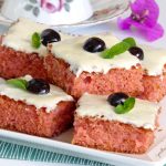 quadrotti all’amarena e crema di cocco