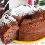 ciambellone con farina di riso rosso e cioccolato