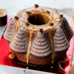 Bundt cake al caffè con glassa al caffè i pasticcini di Nina