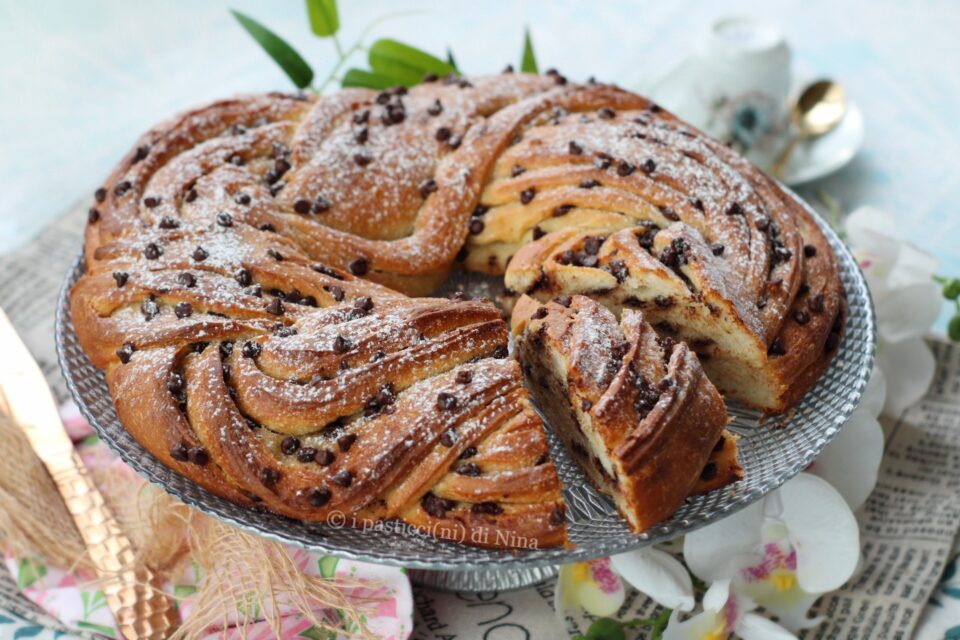 Ricetta torta angelica delle sorelle Simili con gocce di cioccolato i pasticcini di Nina