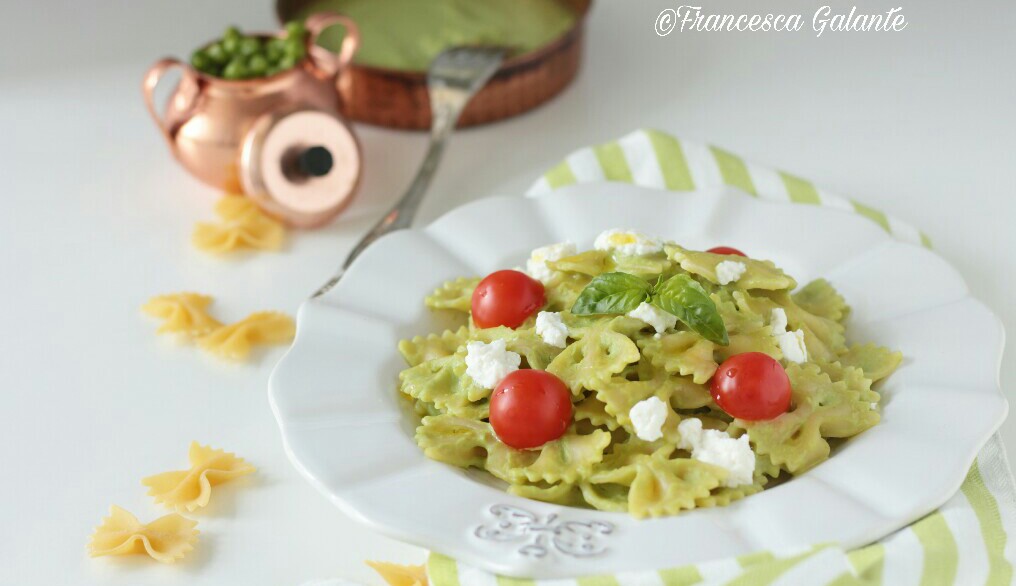 Pasta crema di piselli ricotta e pomodorini I Sapori di Ethra