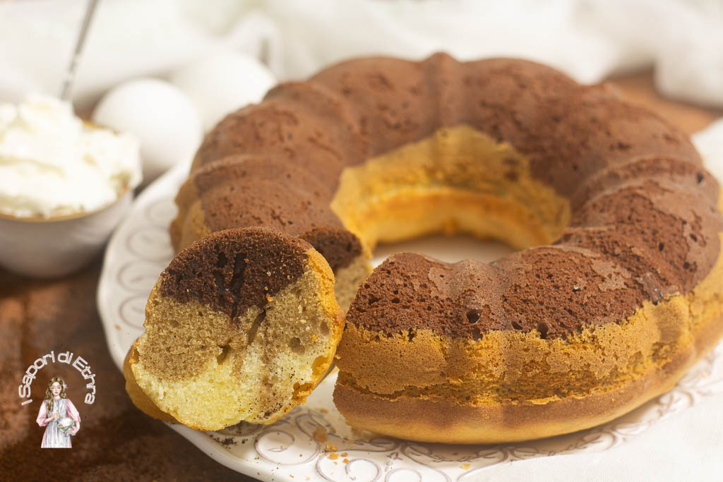 Ciambellone al tiramisu' morbido e goloso