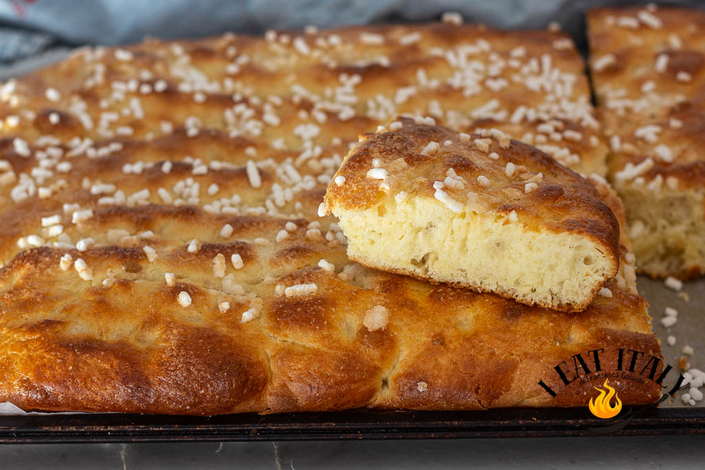 Focaccia dolce con impasto brioche