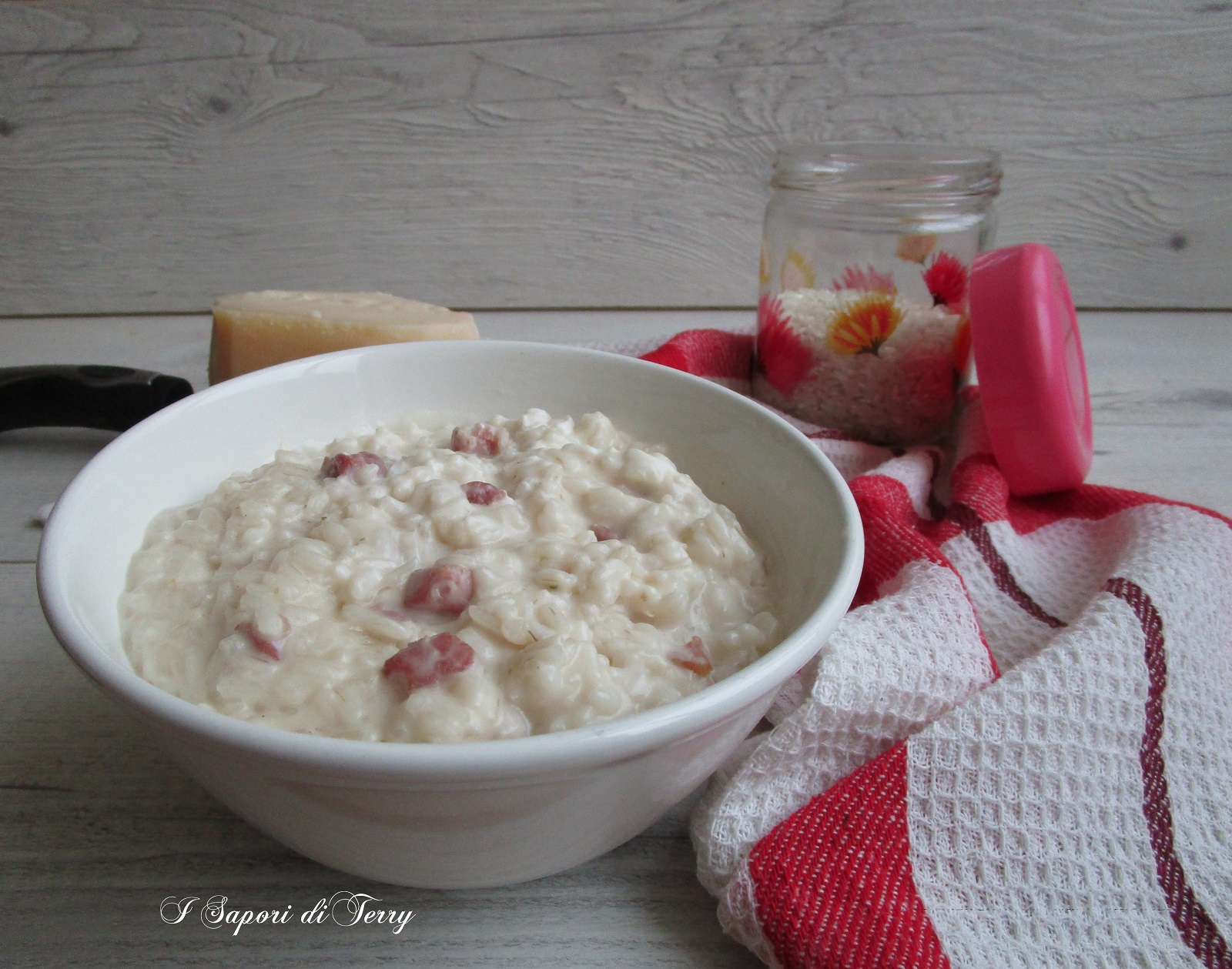 Risotto con pancetta e formaggio cremoso
