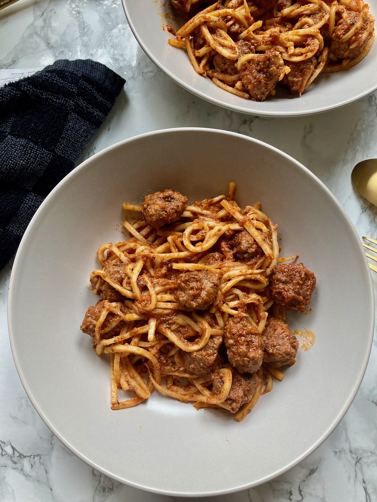 Spaghetti chetogenici con polpette al sugo - ketowithsimona's blog
