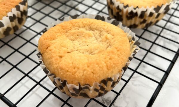 Muffin alla vaniglia chetogenici senza zucchero