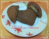 Cuori al cacao ripieni di crema al cioccolato bianco La Bora Bianca