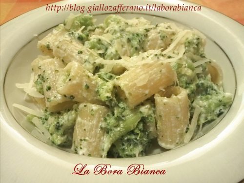 Pasta con broccoli e ricotta, ricetta vegetariana