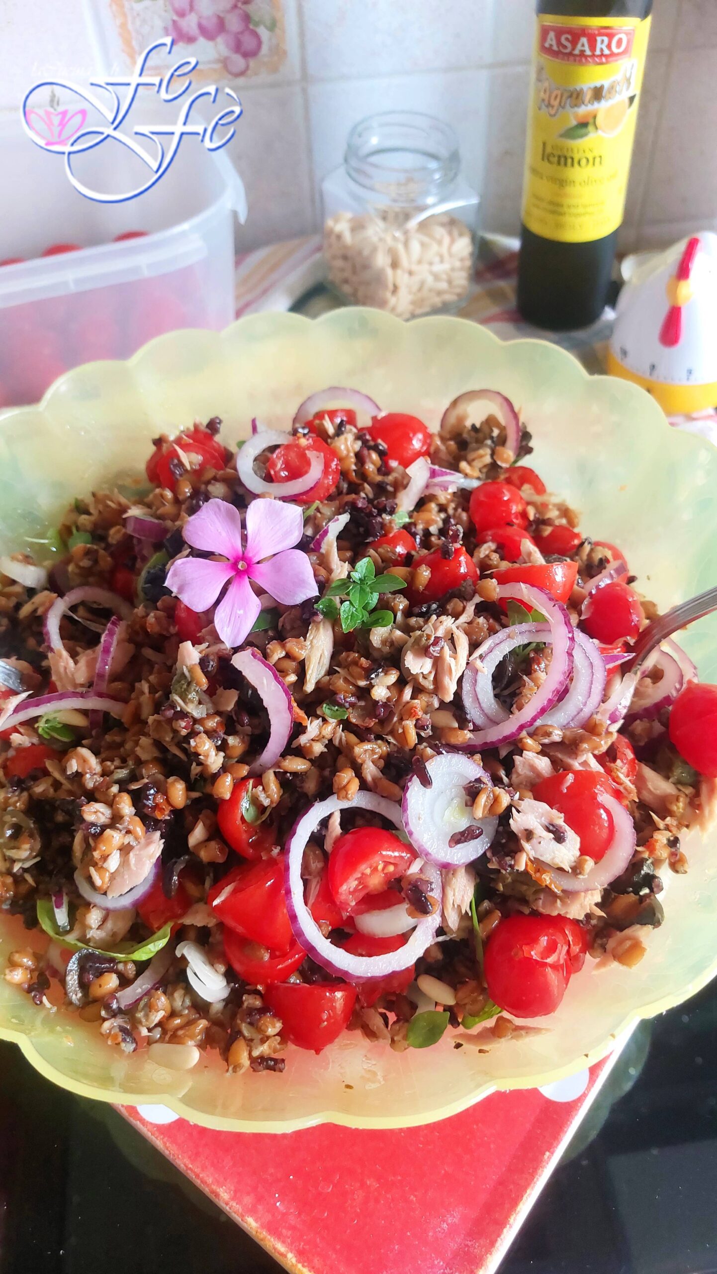 INSALATA AI CEREALI E RISO ROSSO CON TONNO E POMODORINI - La Cucina di FeFè
