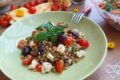 INSALATA DI FARRO ALLA MEDITERRANEA: LA RICETTA FACILE E FRESCA