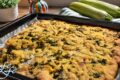 SCHIACCIATINA CROCCANTE ALLE ZUCCHINE E PREZZEMOLO
