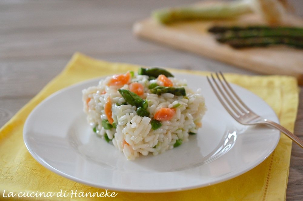 Risotto agli asparagi e salmone, ricette con asparagi