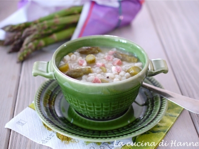 zuppa con asparagi