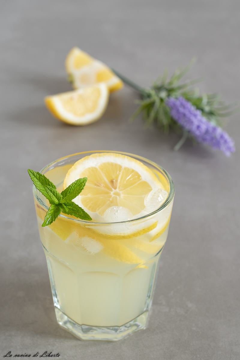 Vodka lemon | Vodka lemon, un cocktail fresco e dissetante