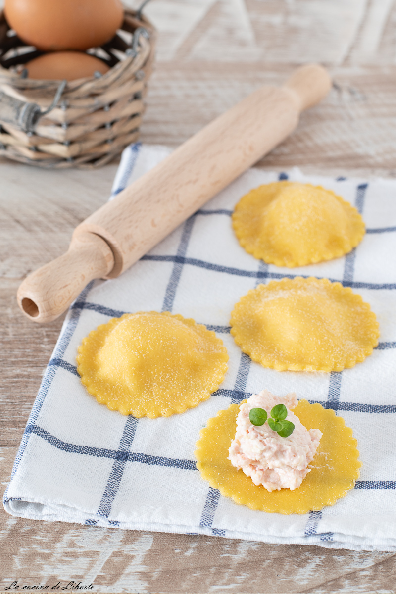 Ravioli ricotta e mortadella | Ravioli con ricotta e mortadella