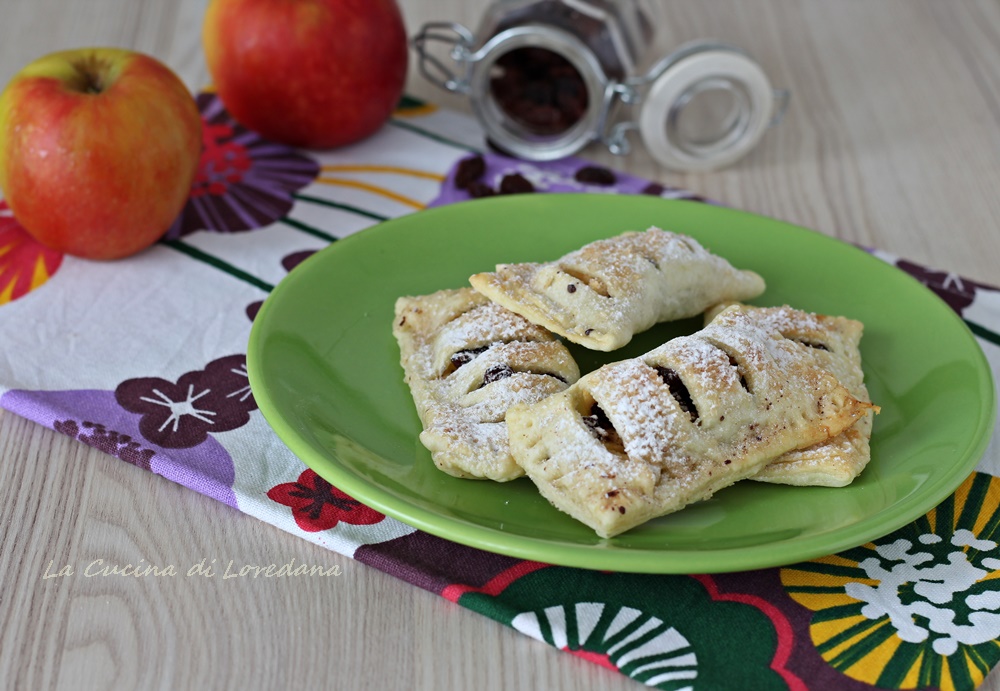 sfogliatine con mele e cioccolato