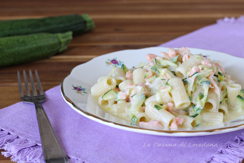 pasta con salmone e zucchine