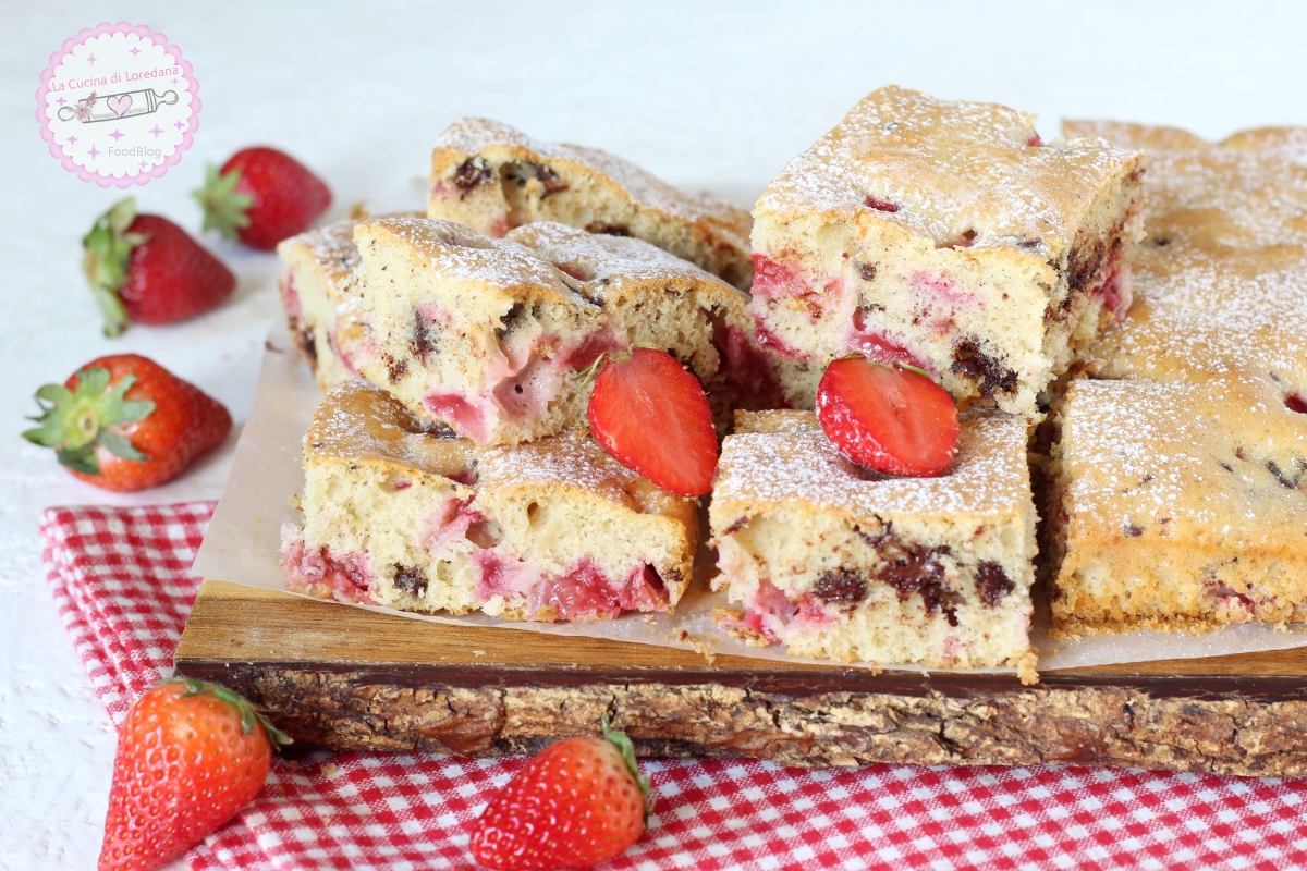 torta con fragole e cioccolato