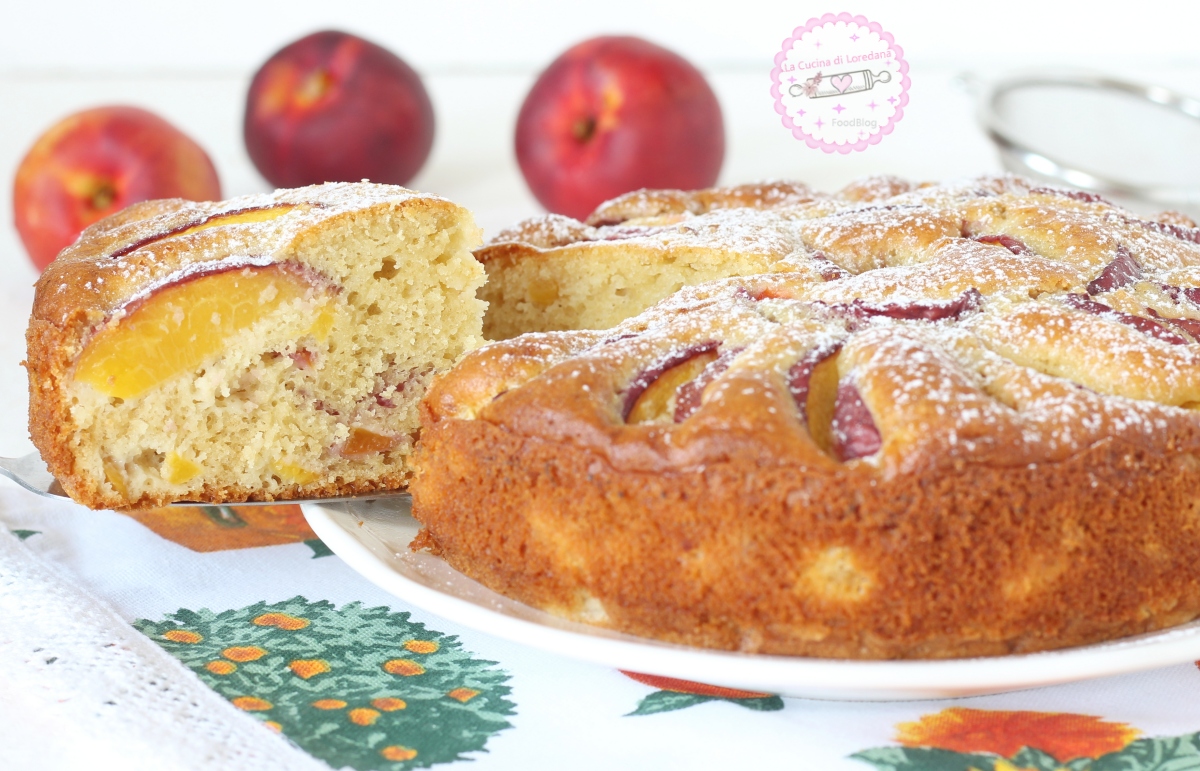 torta con le pesche