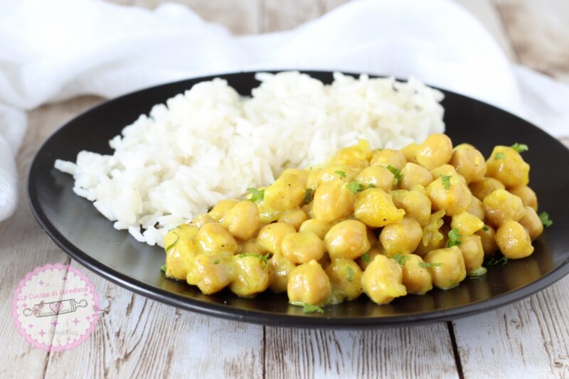 ceci alla curcuma