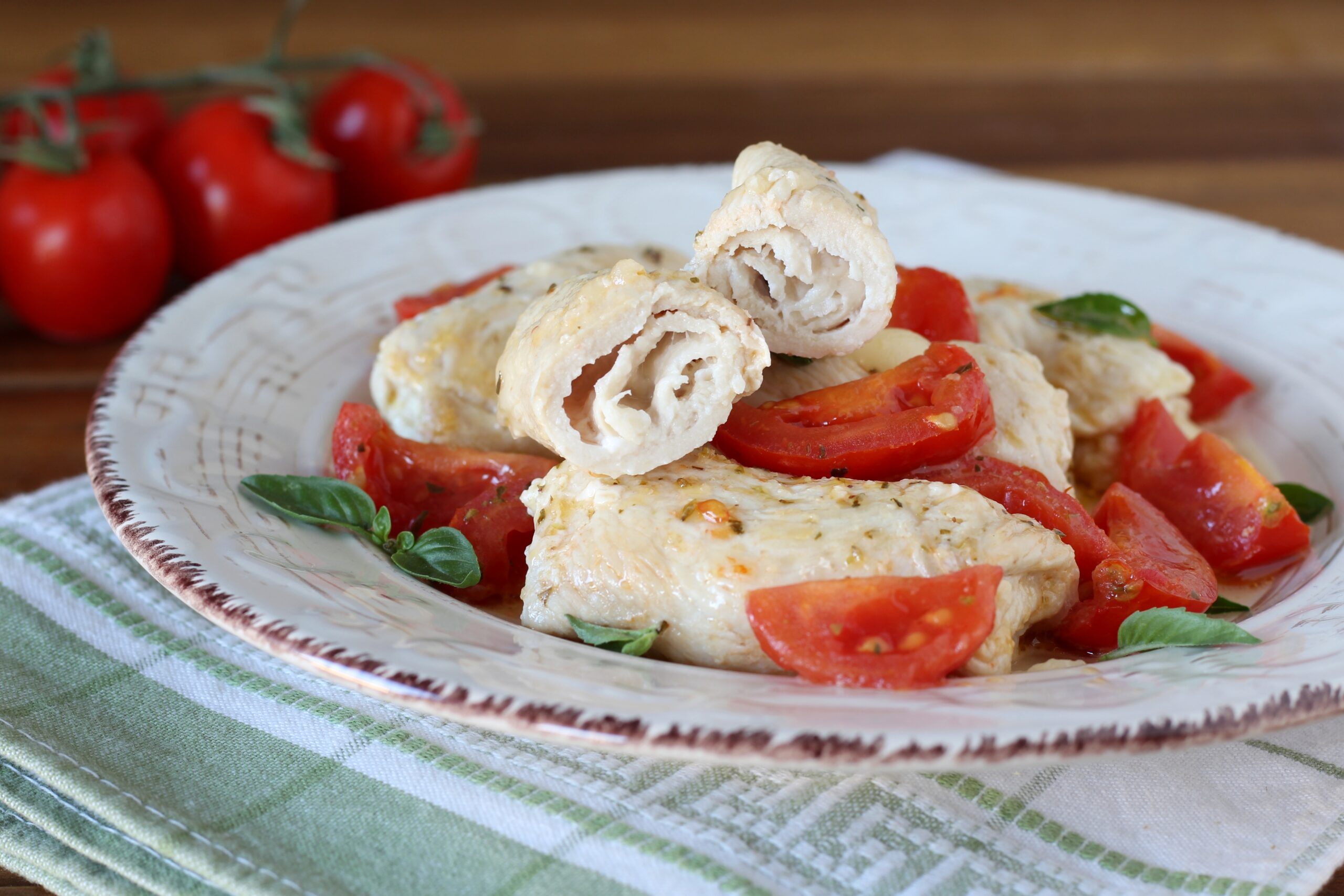 involtini di pollo con pomodorini