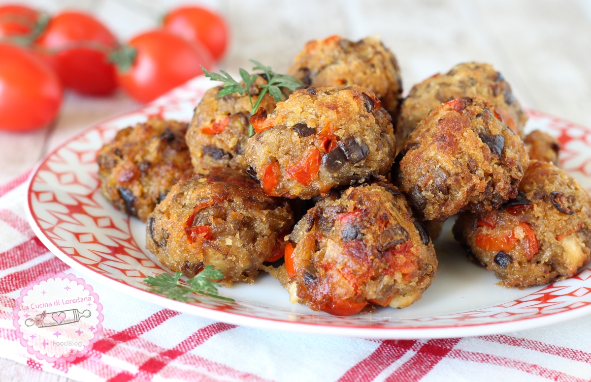 polpette di melanzane con pomodorini