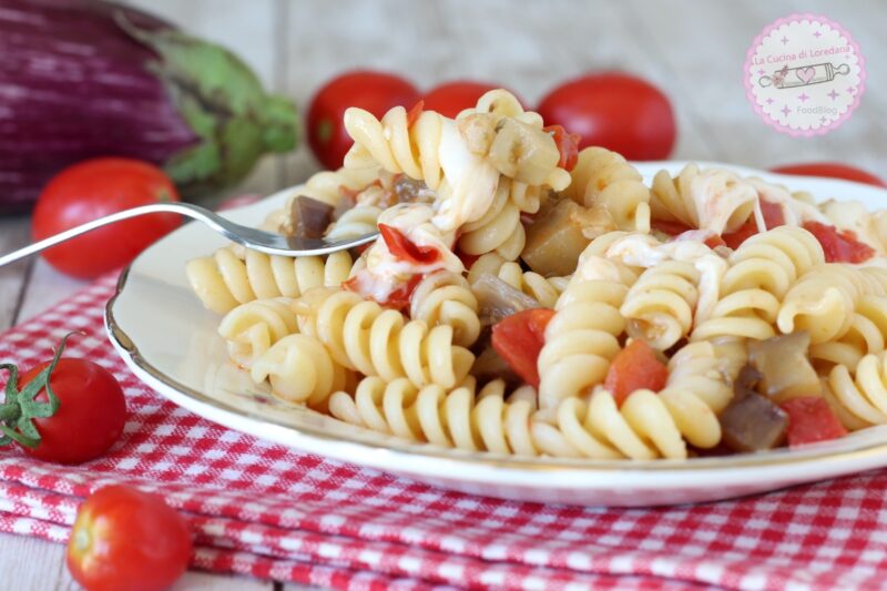 pasta con melanzane filante