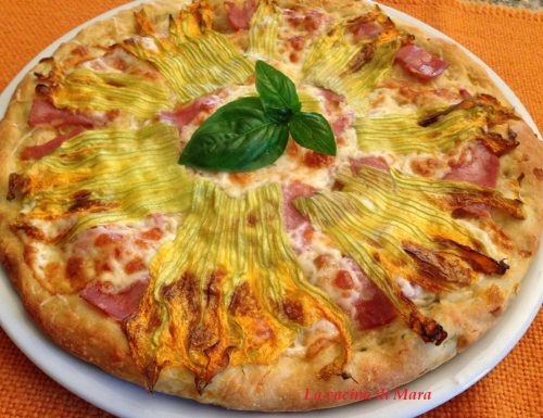 Pizza rustica con fiori di zucca e mortadella