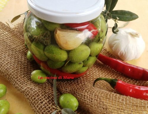 Olive in salamoia: ricetta antica calabrese