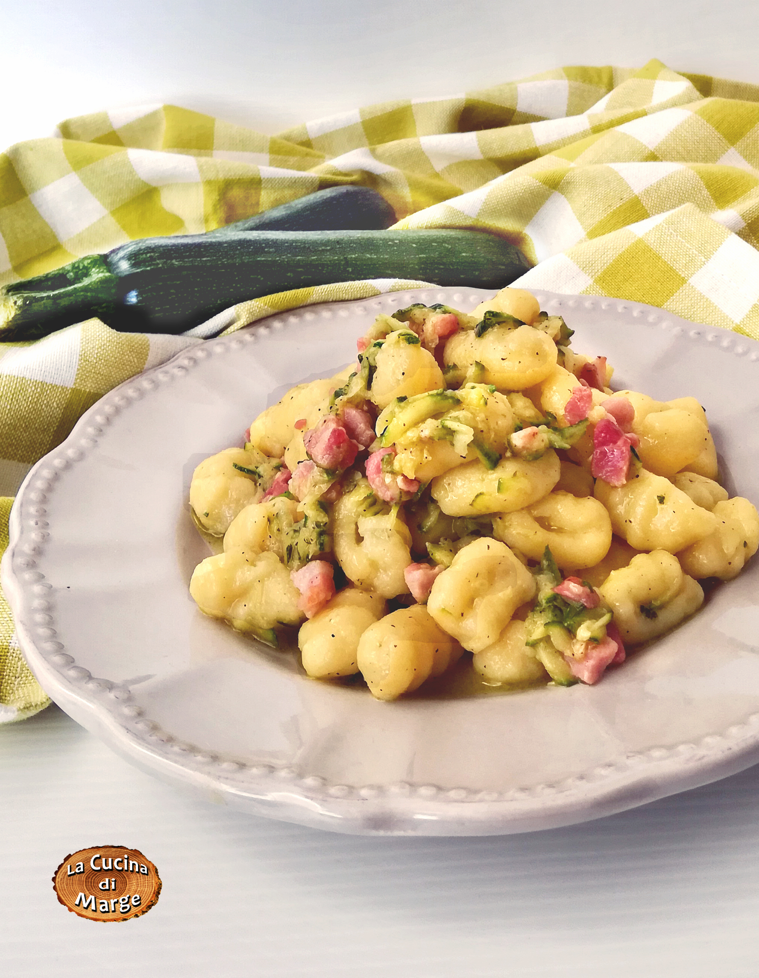 gnocchi con zucchine e pancetta