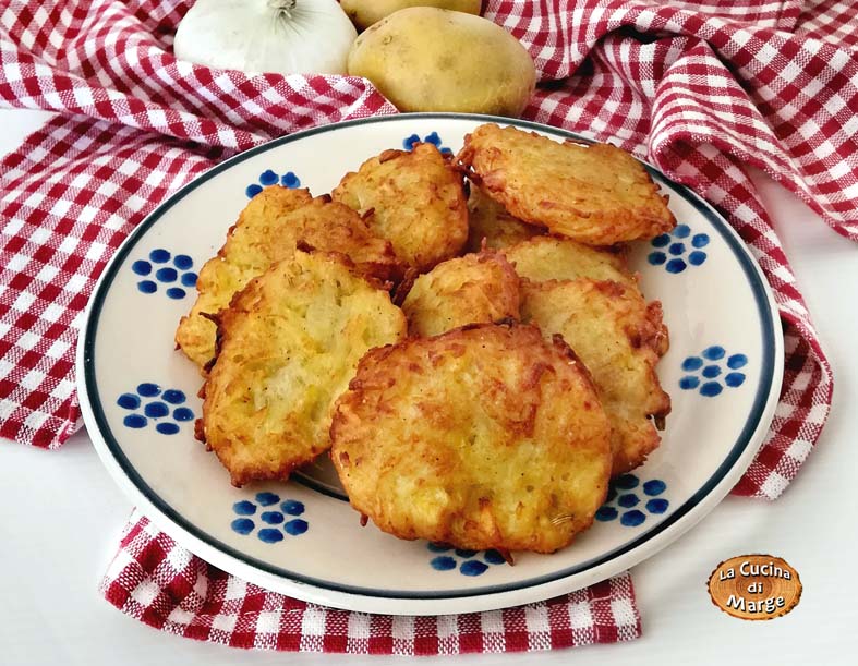 FRITTELLE DI PATATE E CIPOLLA - LA CUCINA DI MARGE