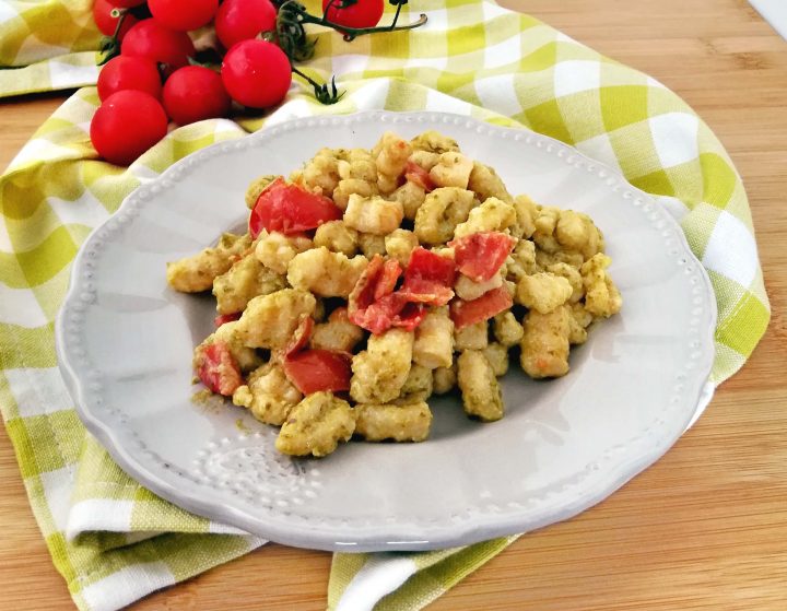 GNOCCHI PESTO E POMODORINI
