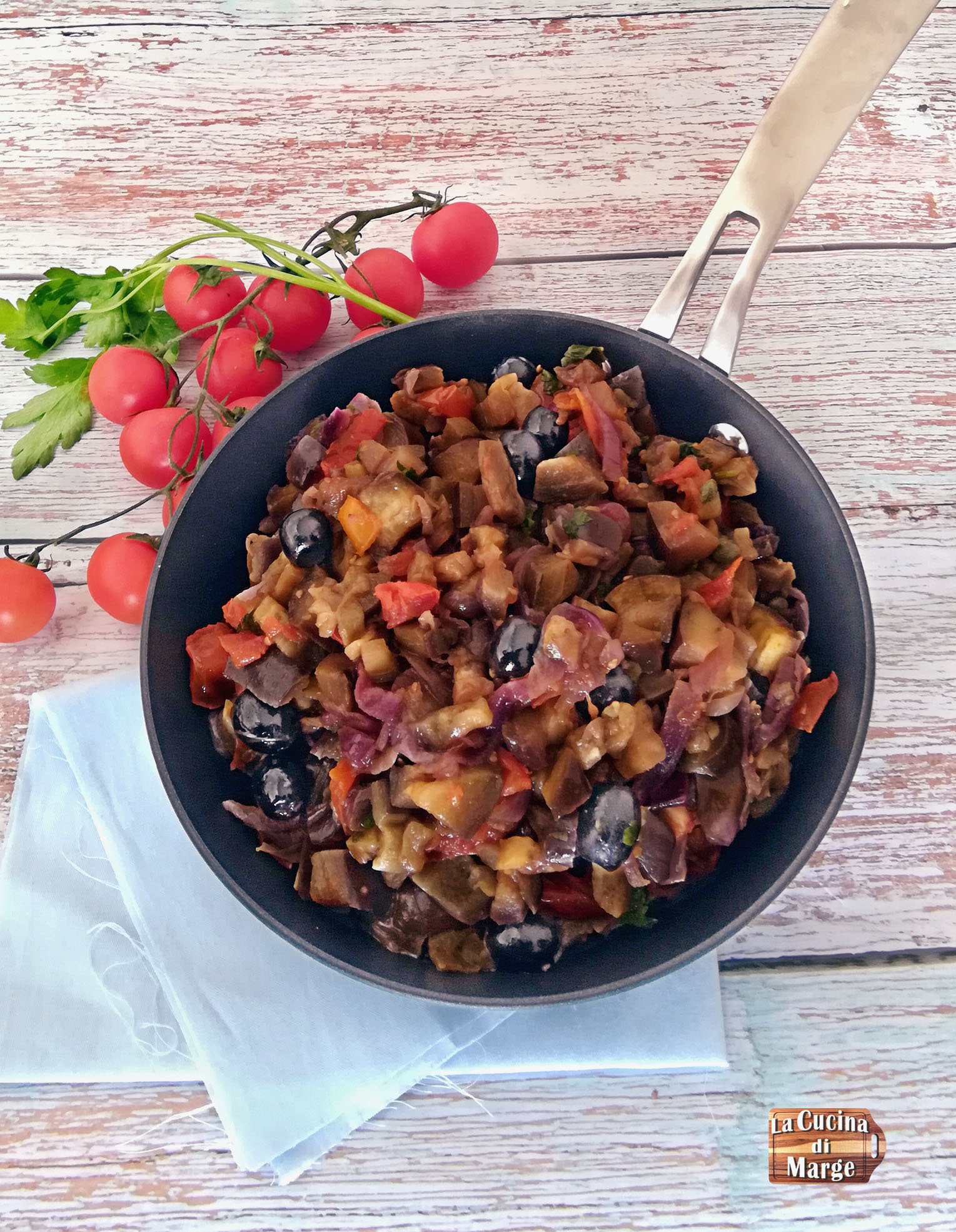 salsiccia e melanzane in padella