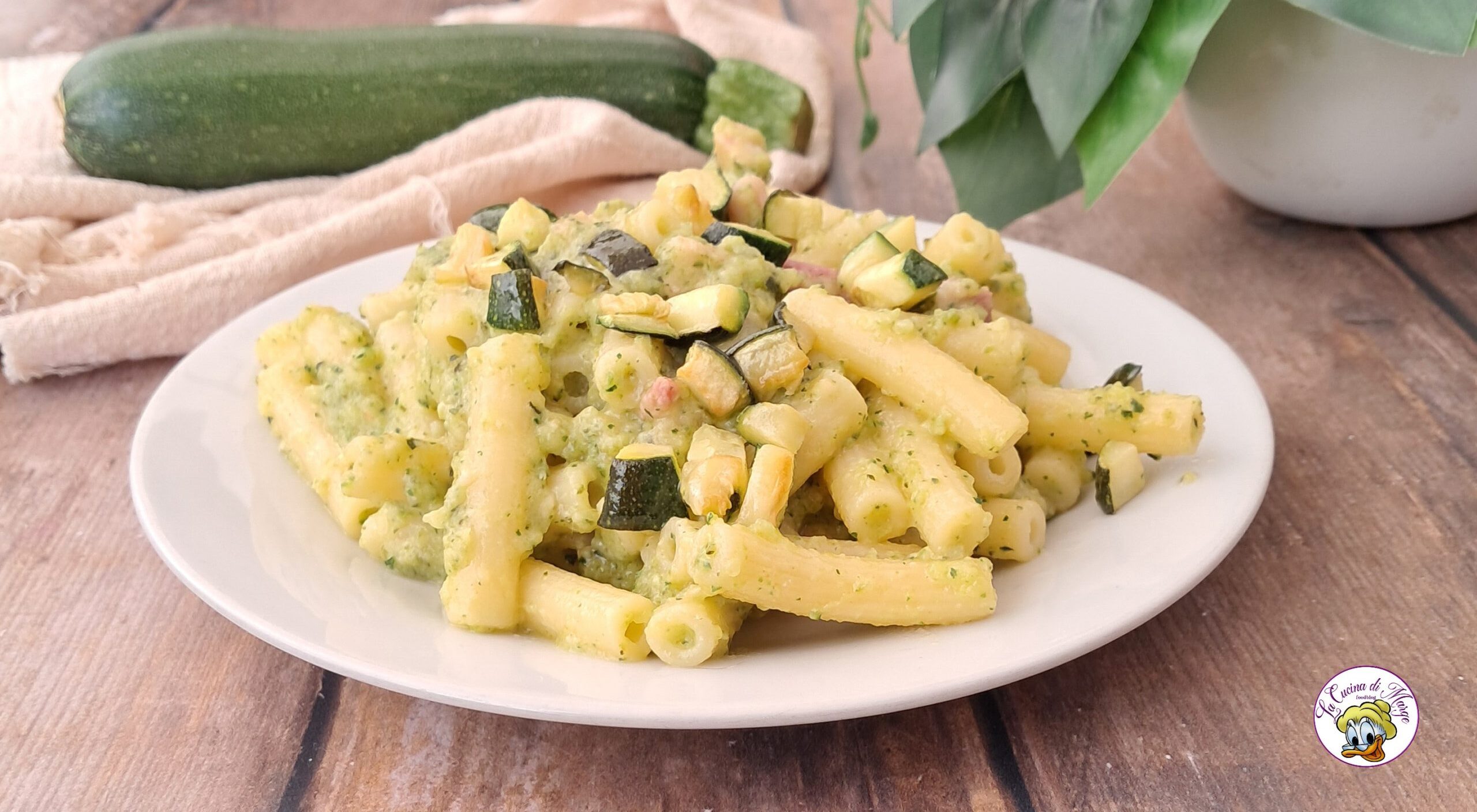Pasta zucchine e pancetta