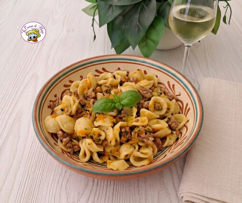 Orecchiette con zucchine, carote e macinato