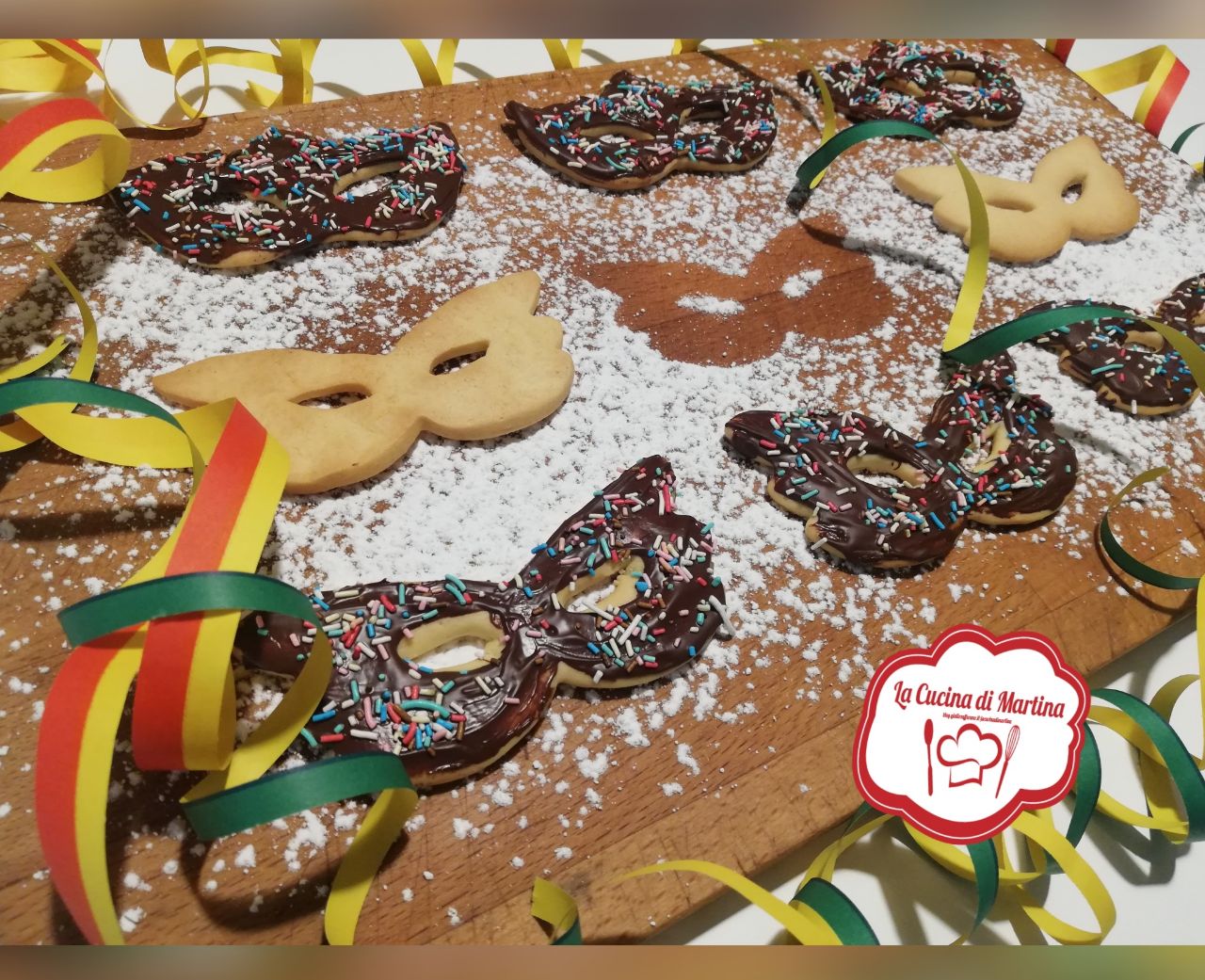 Kit TAGLIAPASTA Veneziana - Maschera Mascherina di Carnevale Halloween -  Composto da 2 formine stampi Taglia Biscotti per Creare Fantastici Dolci e  decori Decorazioni Torte e in Pasta di Zucchero : 
