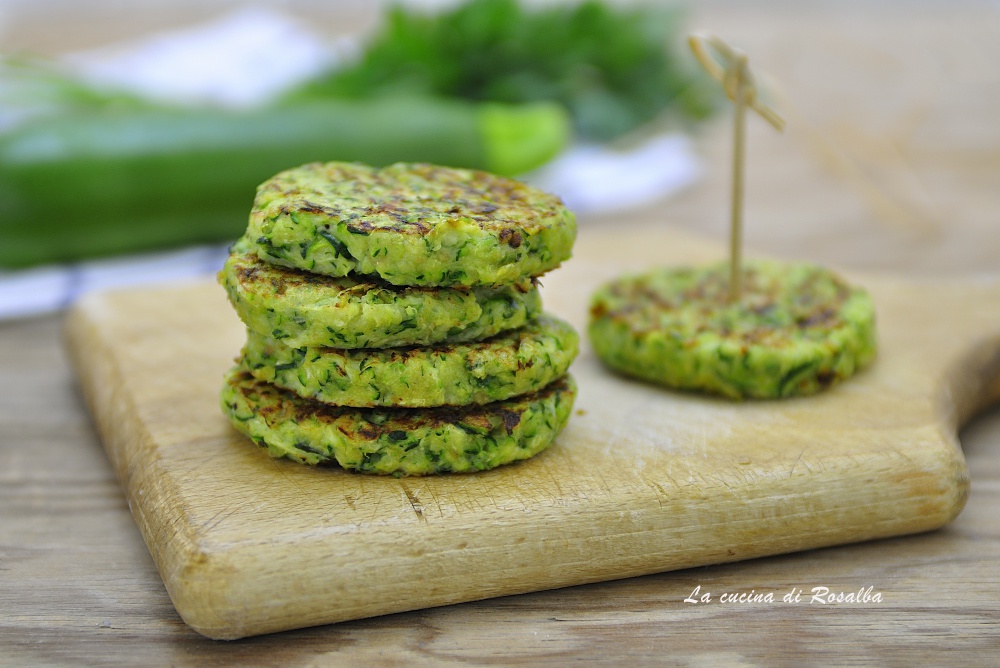 FRITTELLE DI ZUCCHINE IN PADELLA ricetta facile e veloce