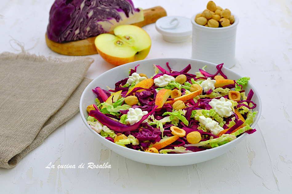 INSALATA DI RISO TIEPIDA ALLA CURCUMA CON CAVOLO VIOLA E NOCCIOLE